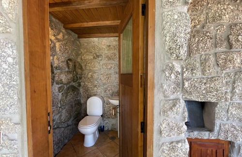 Molares Other | Magnificent farmhouse with swimming pool and mountain views!