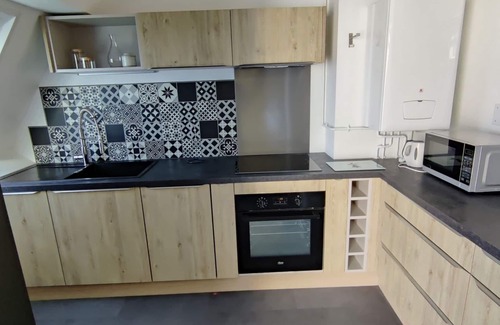 Damgan Apartment | Magnificent sea view, direct access to the beach. 4-person apartment