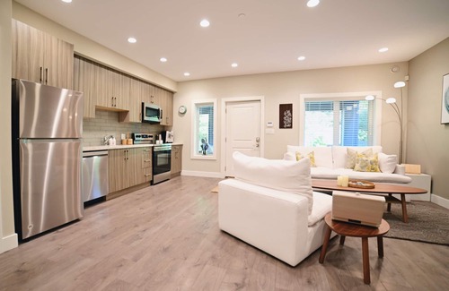 Squamish Bed & Breakfast | Magnificent Trails, Mountain Views in Squamish