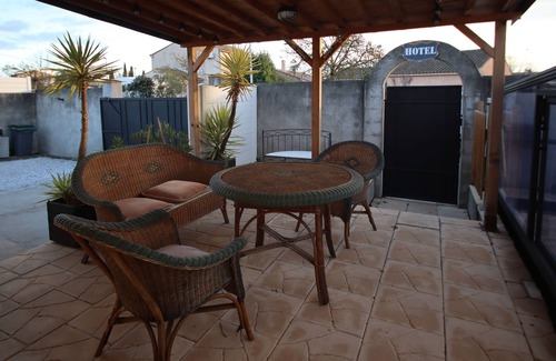 Carcassonne Villa | Magnificent villa with heated pool near La Citée