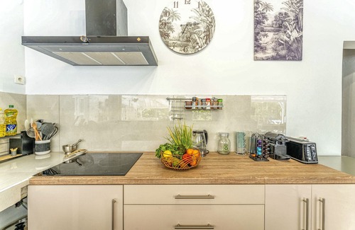 Grand-Bourg Villa | Magnificent villa with sea view