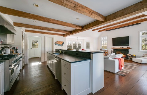 Wainscott House | Magnificent Wainscott Summer Rental - 5 Minute Walk to Beach