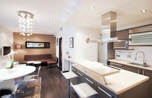 L'Europe Apartment | Magnifique 2 Pièces Parc Monceau Paris 8