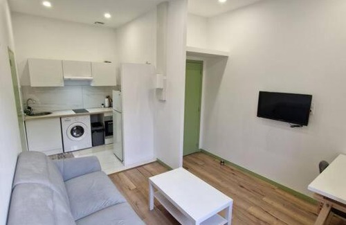 Centre Deux Apartment | Magnifique Appartement TI BIS avec 1 Chambre