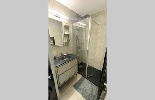 Sainte-Cecile-Plage Apartment | Magnifique Appartement Sainte Cécile Plage