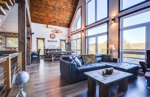 Mauricie Ski Chalet | Magnifique Chalet en Nature, Les Hauteurs St-maurice