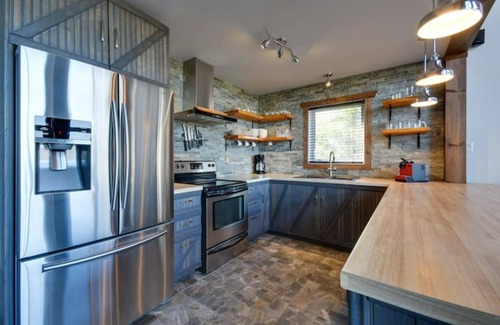 Mauricie Ski Chalet | Magnifique Chalet en Nature, Les Hauteurs St-maurice