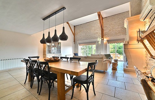Cravans Other | Magnifique Maison Charentaise Rénovée Avec Goût