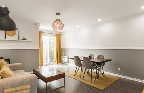 Laval House | Magnifique propriété à louez, superbe secteur!!