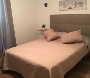 Saint-Nectaire Apartment | Magnifique T4 avec terrasse à Saint-Nectaire - 8 pers