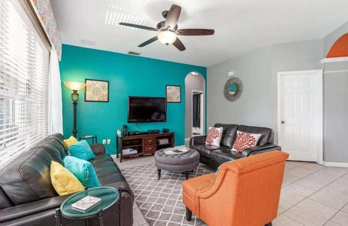 Williamsburg Villa | Magnolia Blossom