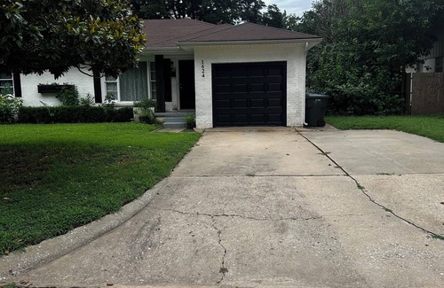 Norman House | Magnolia - Charming 4-bedroom home - pets allowed