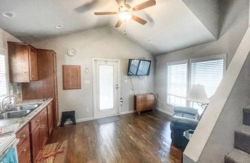 New Braunfels Apartment | Magnolia Creek Haus on River Road
