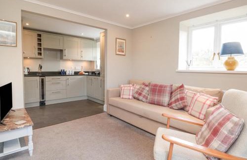 Dittisham House | Magnolia House
