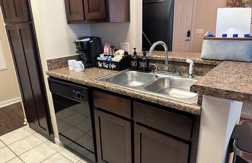 Tupelo Apartment | Magnolia Oasis: 2BD/2BA w/Gym, Pool, BBQ Grill