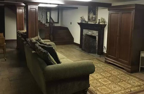 Magnolia House | Magnolia's Hilltop Lodge in the Preserve