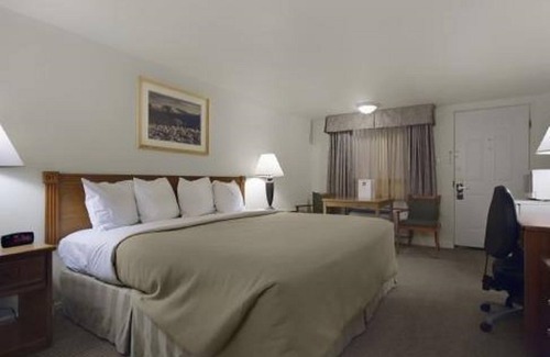 Ely Hotel | Magnuson Hotel Park Vue