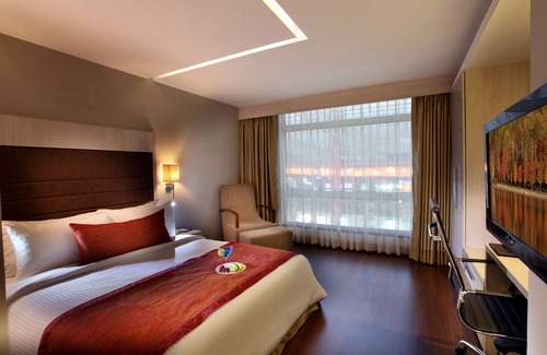 Vaishali Hotel | Mahagun Sarovar Portico Suites Ghaziabad