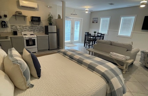 Marathon Apartment | Mahi Mahi - Studio Villa Sleeps 2 located at Safe Harbor Marathon Marina