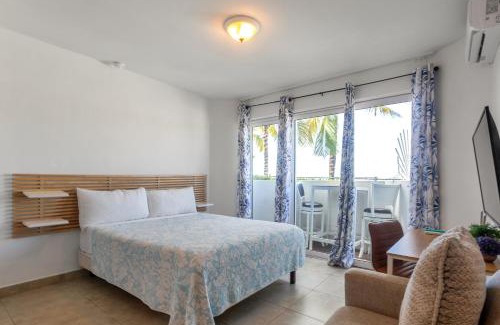 Maho Apartment | Maho Beach House - Petite Studio - Beach Access