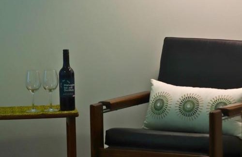Mahogany Creek Hotel | Mahogany Inn and Distillery