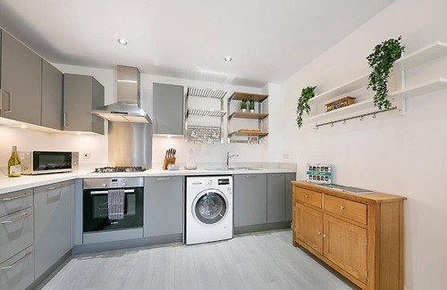 Aberdeen House | Maidencraig Court House ✪ Grampian Lettings Ltd