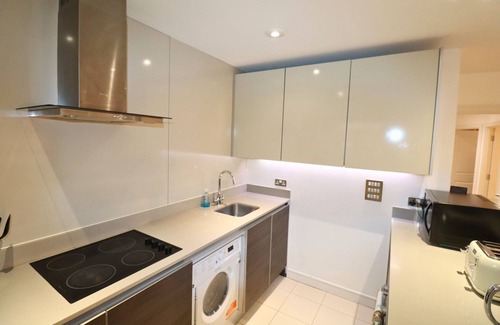 Maidenhead Apartment | Maidenhead - Stylish & Modern Two Bedroom Apartment