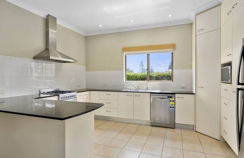 Woolgoolga House | Main Beach - close to Woolgoolga beach and shops