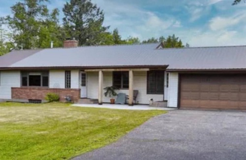 Hermantown Apartment | Main floor 2-bedroom house, Winter Escape: Snowmobile, Ski & More in the North