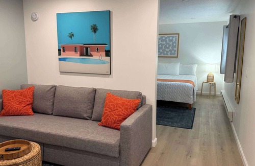 Lake City Apartment | Main Floor Cabin (sleeps 4)