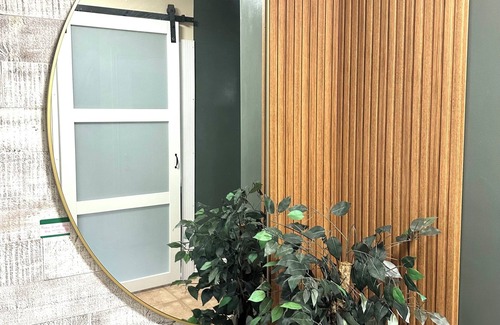 Woburn House | Main floor city living with nature+30 minutes from downtown