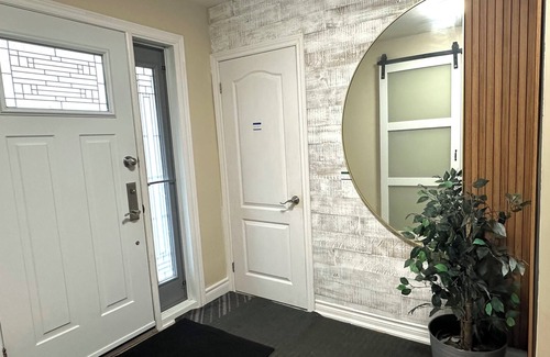 Woburn House | Main floor city living with nature+30 minutes from downtown