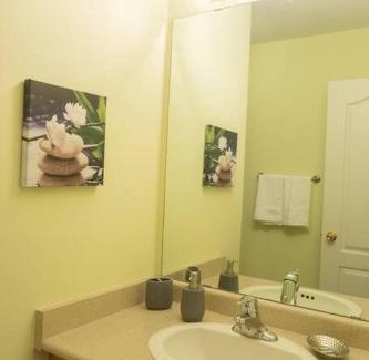 Vaughan Apartment | Main Floor Luxury Apartment