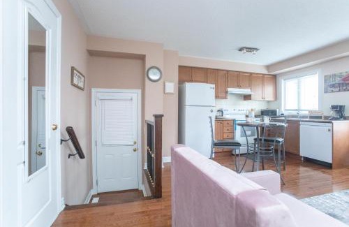 Vaughan Apartment | Main Floor Luxury Apartment