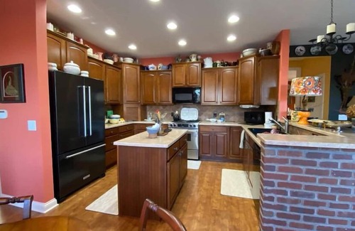 Goldsmith House | MAIN HOME, HOME AWAY FROM HOME