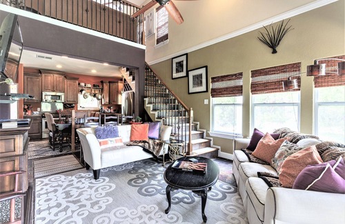 Austin House | Main house and detached Cabin