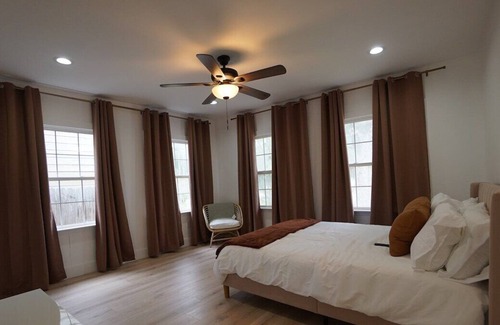 Bryker Woods House | Main House · Downtown ATX Retreat Arcade Perfect Location!
