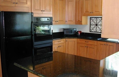 Macon House | Main Lake! Close to the water! Spectacular Views!