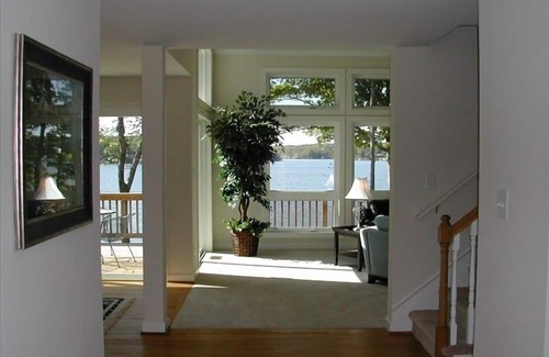 Macon House | Main Lake! Close to the water! Spectacular Views!