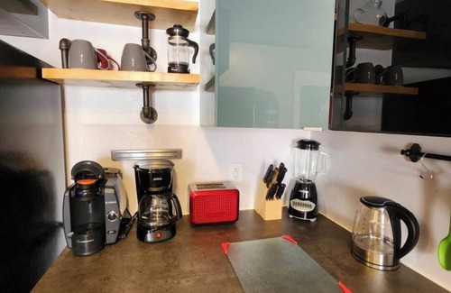 Sudbury Apartment | Main level 2 bedroom - Ensuite Laundry -Central DT