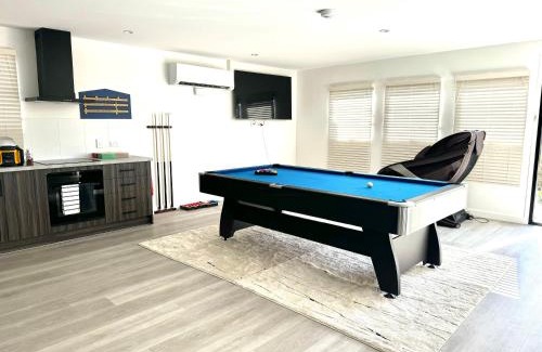 Beenleigh Hotel | Main Residences