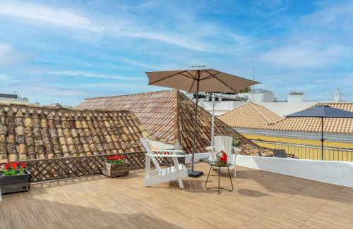 Se Apartment | Main Street Apartments by Raspberry Cascade