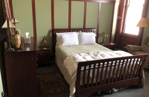 Hannibal Bed & Breakfast | Main Street Bed & Breakfast