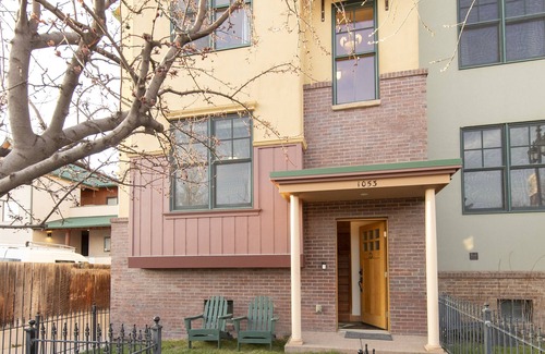 Carbondale House | Main Street Carbondale Townhome. Super Convenient.n