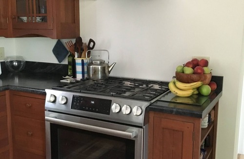 Pownal House | MAINE REFUGIO