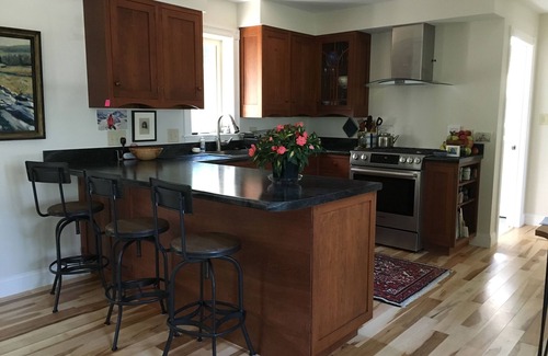 Pownal House | MAINE REFUGIO