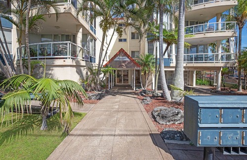 Port Macquarie Apartment | MAINSAIL 3 - Walking distance to Town Beach