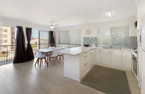 Mooloolaba Apartment | MAINSAIL8 - Mooloolaba Beach