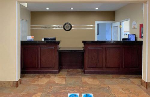 Addison Hotel | MainStay Suites Addison-Dallas