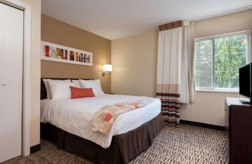 Schaumburg Hotel | MainStay Suites Chicago Schaumburg